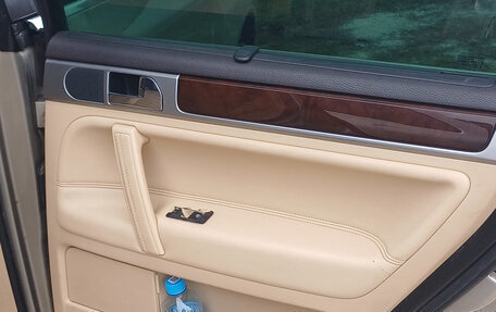 Volkswagen Touareg III, 2006 год, 800 000 рублей, 4 фотография