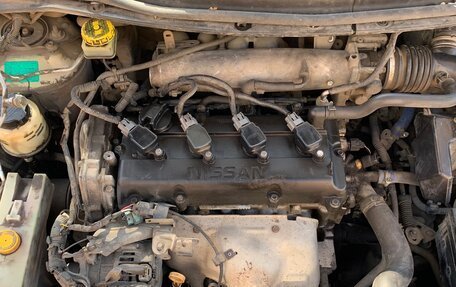 Nissan Primera III, 2001 год, 250 000 рублей, 23 фотография