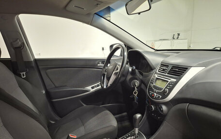 Hyundai Solaris II рестайлинг, 2011 год, 707 000 рублей, 13 фотография