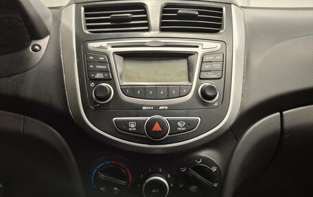 Hyundai Solaris II рестайлинг, 2011 год, 707 000 рублей, 18 фотография