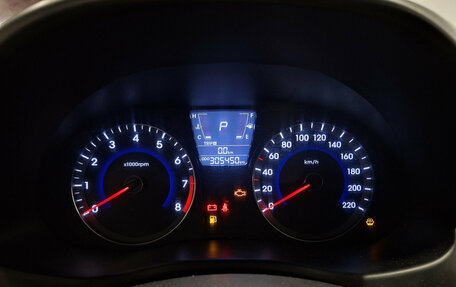 Hyundai Solaris II рестайлинг, 2011 год, 707 000 рублей, 16 фотография