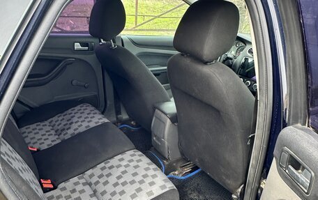 Ford Focus II рестайлинг, 2006 год, 400 000 рублей, 16 фотография