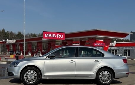Volkswagen Jetta VI, 2013 год, 935 000 рублей, 4 фотография