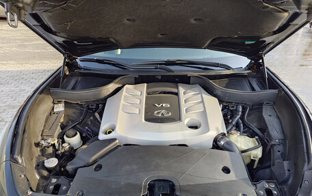 Infiniti QX70, 2016 год, 2 800 000 рублей, 11 фотография