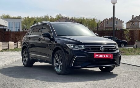 Volkswagen Tiguan II, 2021 год, 3 700 000 рублей, 3 фотография
