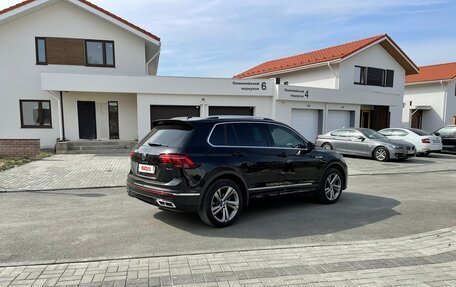 Volkswagen Tiguan II, 2021 год, 3 700 000 рублей, 18 фотография