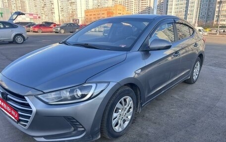 Hyundai Elantra VI рестайлинг, 2016 год, 965 000 рублей, 3 фотография