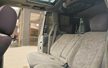 Toyota Estima III рестайлинг -2, 2000 год, 800 000 рублей, 7 фотография