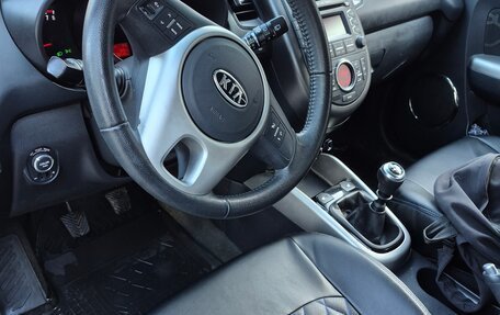 KIA Soul I рестайлинг, 2012 год, 900 000 рублей, 15 фотография