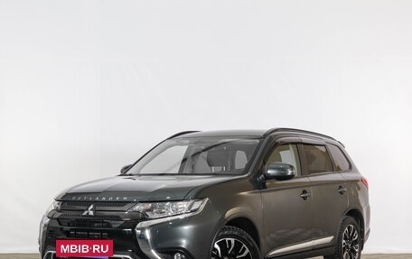 Mitsubishi Outlander III рестайлинг 3, 2021 год, 2 819 000 рублей, 4 фотография