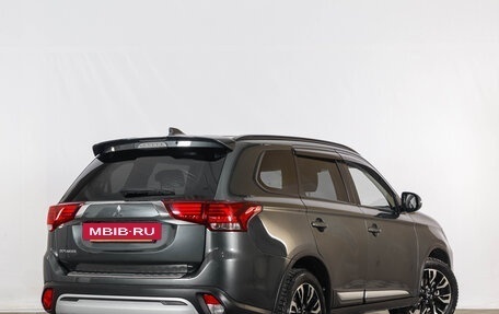 Mitsubishi Outlander III рестайлинг 3, 2021 год, 2 819 000 рублей, 7 фотография