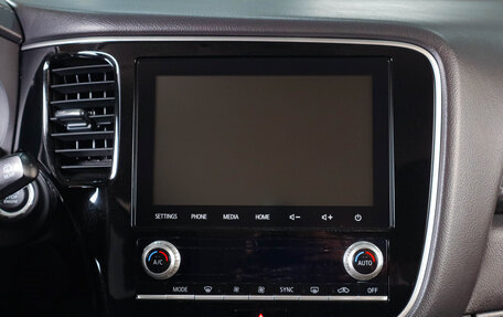 Mitsubishi Outlander III рестайлинг 3, 2021 год, 2 819 000 рублей, 17 фотография