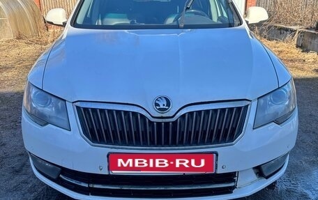 Skoda Superb III рестайлинг, 2013 год, 840 000 рублей, 1 фотография