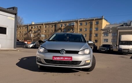 Volkswagen Golf VII, 2013 год, 900 000 рублей, 1 фотография
