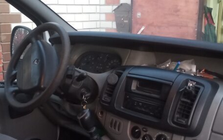 Renault Trafic, 2003 год, 1 100 000 рублей, 9 фотография