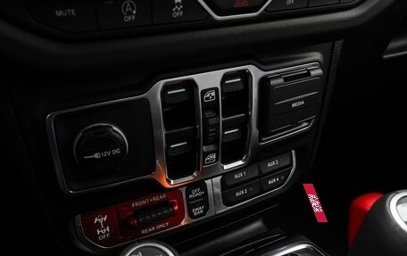 Jeep Wrangler, 2025 год, 8 320 000 рублей, 13 фотография