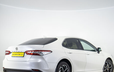 Toyota Camry, 2021 год, 3 599 000 рублей, 5 фотография