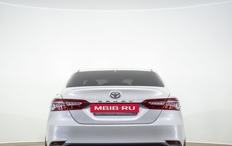 Toyota Camry, 2021 год, 3 599 000 рублей, 6 фотография