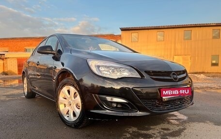 Opel Astra J, 2013 год, 910 000 рублей, 1 фотография