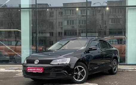 Volkswagen Jetta VI, 2013 год, 980 000 рублей, 1 фотография