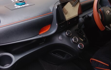 Toyota Sienta II, 2019 год, 1 330 000 рублей, 7 фотография