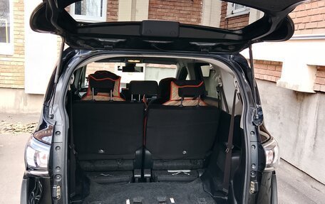 Toyota Sienta II, 2019 год, 1 330 000 рублей, 5 фотография