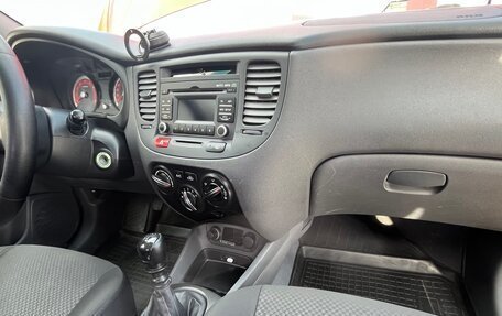 KIA Rio II, 2010 год, 450 000 рублей, 24 фотография