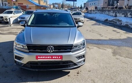 Volkswagen Tiguan II, 2019 год, 2 440 000 рублей, 2 фотография