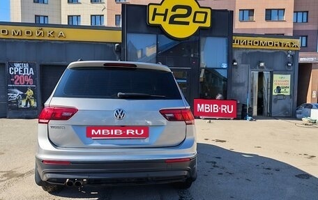 Volkswagen Tiguan II, 2019 год, 2 440 000 рублей, 6 фотография