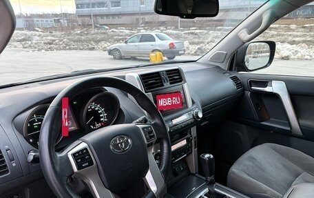 Toyota Land Cruiser Prado 150 рестайлинг 2, 2012 год, 4 499 000 рублей, 10 фотография