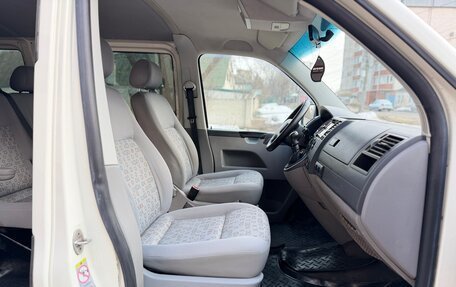 Volkswagen Caravelle T5, 2006 год, 1 290 000 рублей, 15 фотография