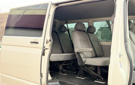 Volkswagen Caravelle T5, 2006 год, 1 290 000 рублей, 39 фотография