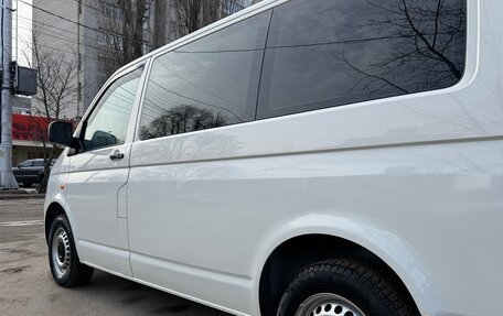Volkswagen Caravelle T5, 2006 год, 1 290 000 рублей, 34 фотография