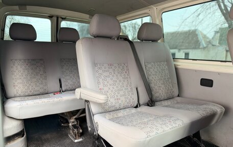 Volkswagen Caravelle T5, 2006 год, 1 290 000 рублей, 40 фотография