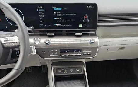 Hyundai Kona, 2023 год, 1 900 010 рублей, 9 фотография