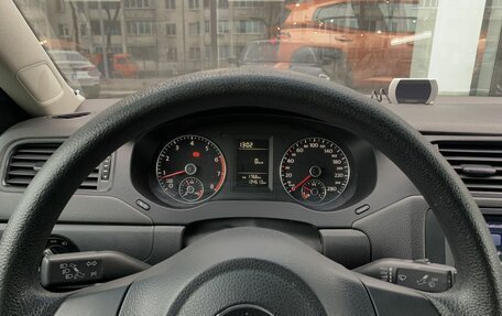 Volkswagen Jetta VI, 2013 год, 980 000 рублей, 14 фотография