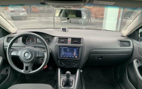 Volkswagen Jetta VI, 2013 год, 980 000 рублей, 11 фотография