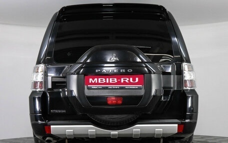 Mitsubishi Pajero IV, 2015 год, 2 499 000 рублей, 6 фотография