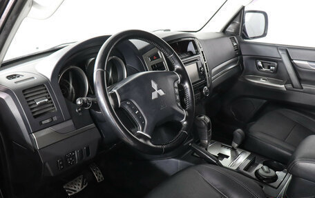 Mitsubishi Pajero IV, 2015 год, 2 499 000 рублей, 9 фотография