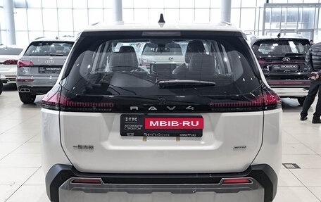 Toyota RAV4, 2025 год, 4 950 000 рублей, 6 фотография