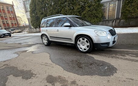Skoda Yeti I рестайлинг, 2013 год, 1 020 000 рублей, 3 фотография