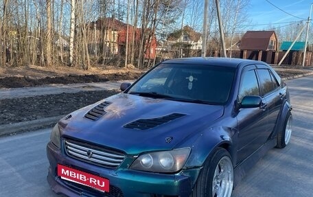 Toyota Altezza, 1998 год, 1 200 000 рублей, 2 фотография