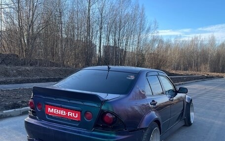Toyota Altezza, 1998 год, 1 200 000 рублей, 5 фотография