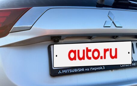 Mitsubishi Outlander III рестайлинг 3, 2018 год, 2 400 000 рублей, 9 фотография