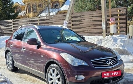 Infiniti QX50 I рестайлинг, 2013 год, 1 550 000 рублей, 7 фотография
