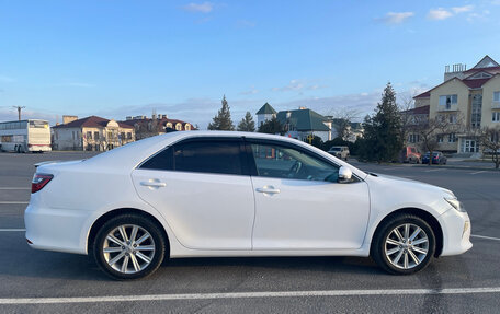 Toyota Camry, 2015 год, 1 950 000 рублей, 4 фотография