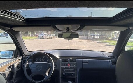 Mercedes-Benz E-Класс, 1996 год, 450 000 рублей, 21 фотография