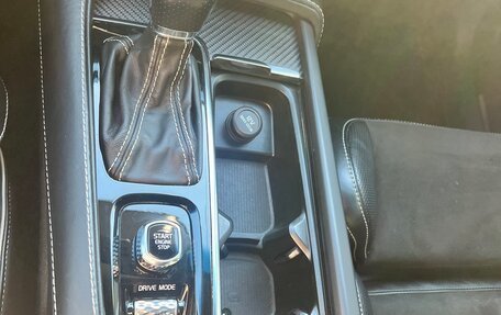 Volvo XC90 II рестайлинг, 2017 год, 3 150 000 рублей, 10 фотография