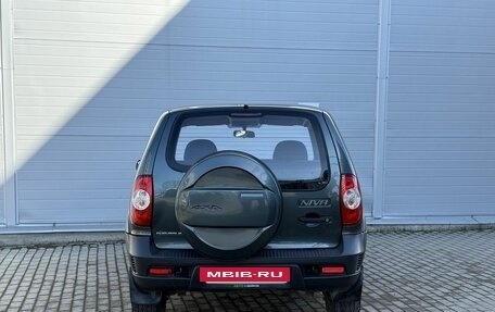 Chevrolet Niva I рестайлинг, 2011 год, 445 000 рублей, 5 фотография