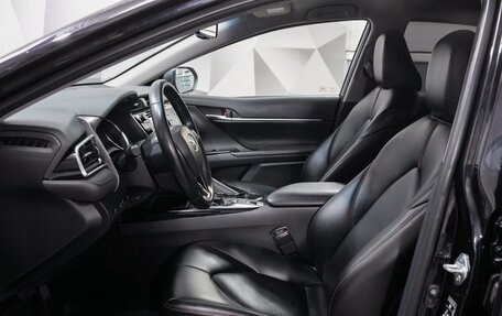 Toyota Camry, 2019 год, 2 799 000 рублей, 5 фотография